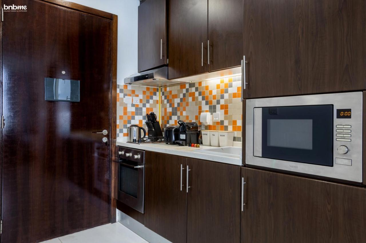 Appartamento Bnbme - Club Vista Mare Dubai Esterno foto